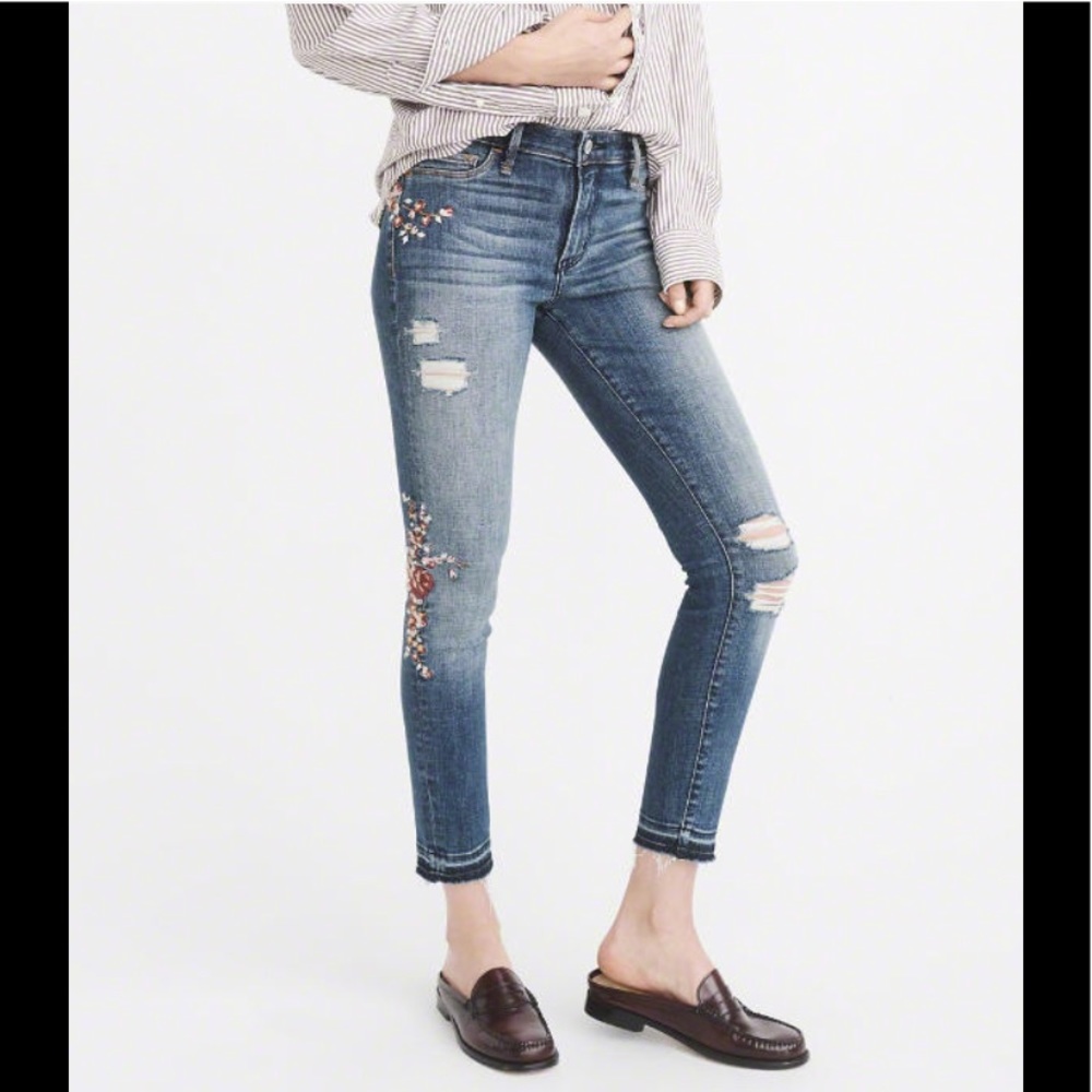 embroidered low rise ankle jeans